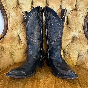 Idylwind by Miranda Lambert pointed toe, distressed, cowgirl boots